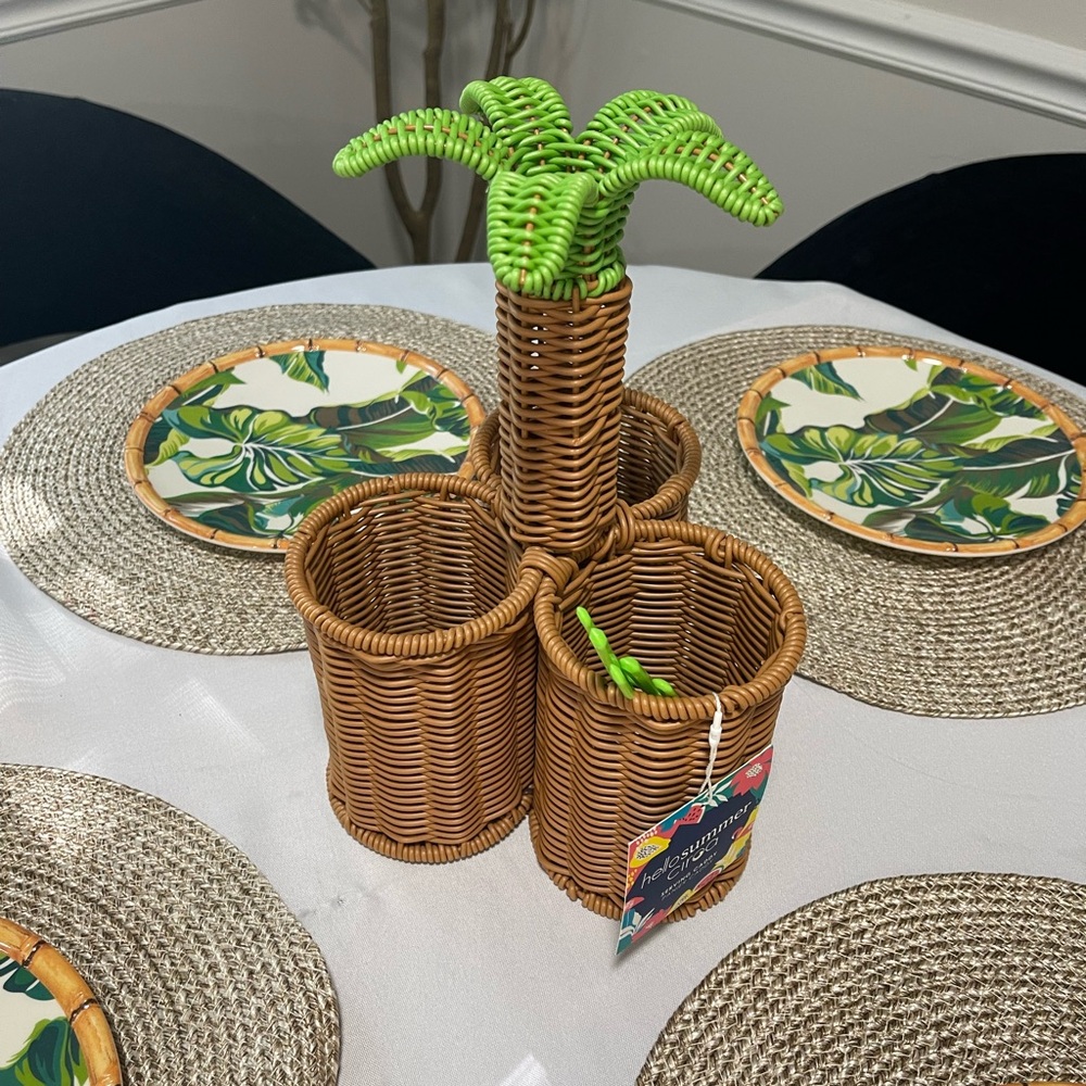 Hello Summer Palm Tree Utensil Caddy Holder Wicker Resin 12”X8” NWT